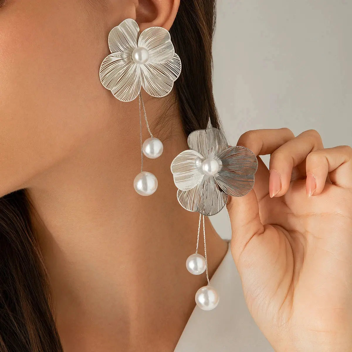 Romantic Flower Petal Long Tassel Drop Earrings for Women 2024 Trend Imitation Pearl Hanging Piercing Earrings Wed Jewelry Gift Natalia Home Fashion   B7490-2 Natalia Home Fashion